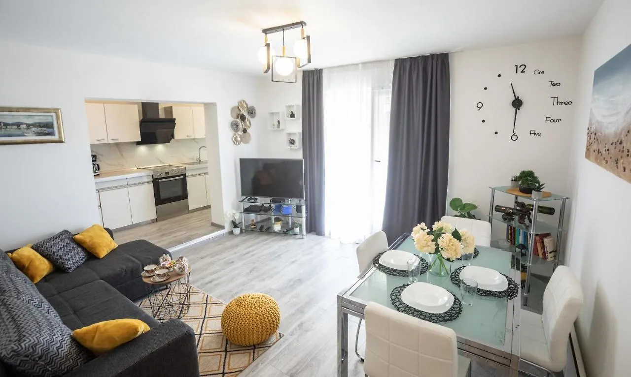 Apartment Avita Split