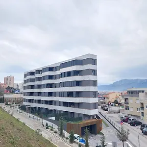 Paola With Free Private Parking Place Apartamento