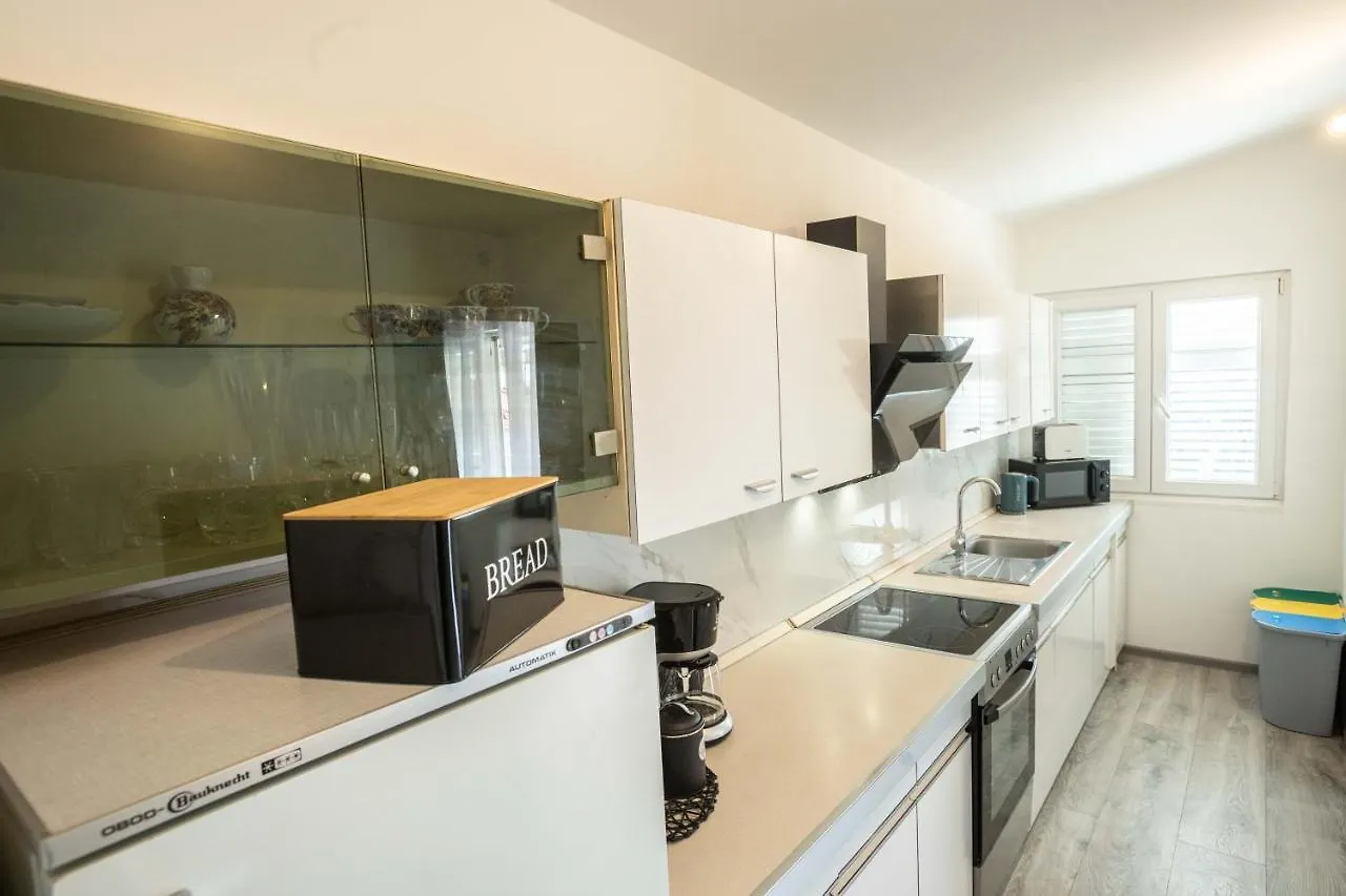 Apartment Avita Split